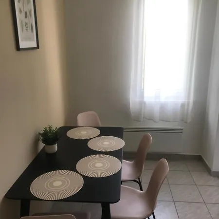 Rozmaring Apartman Esztergom